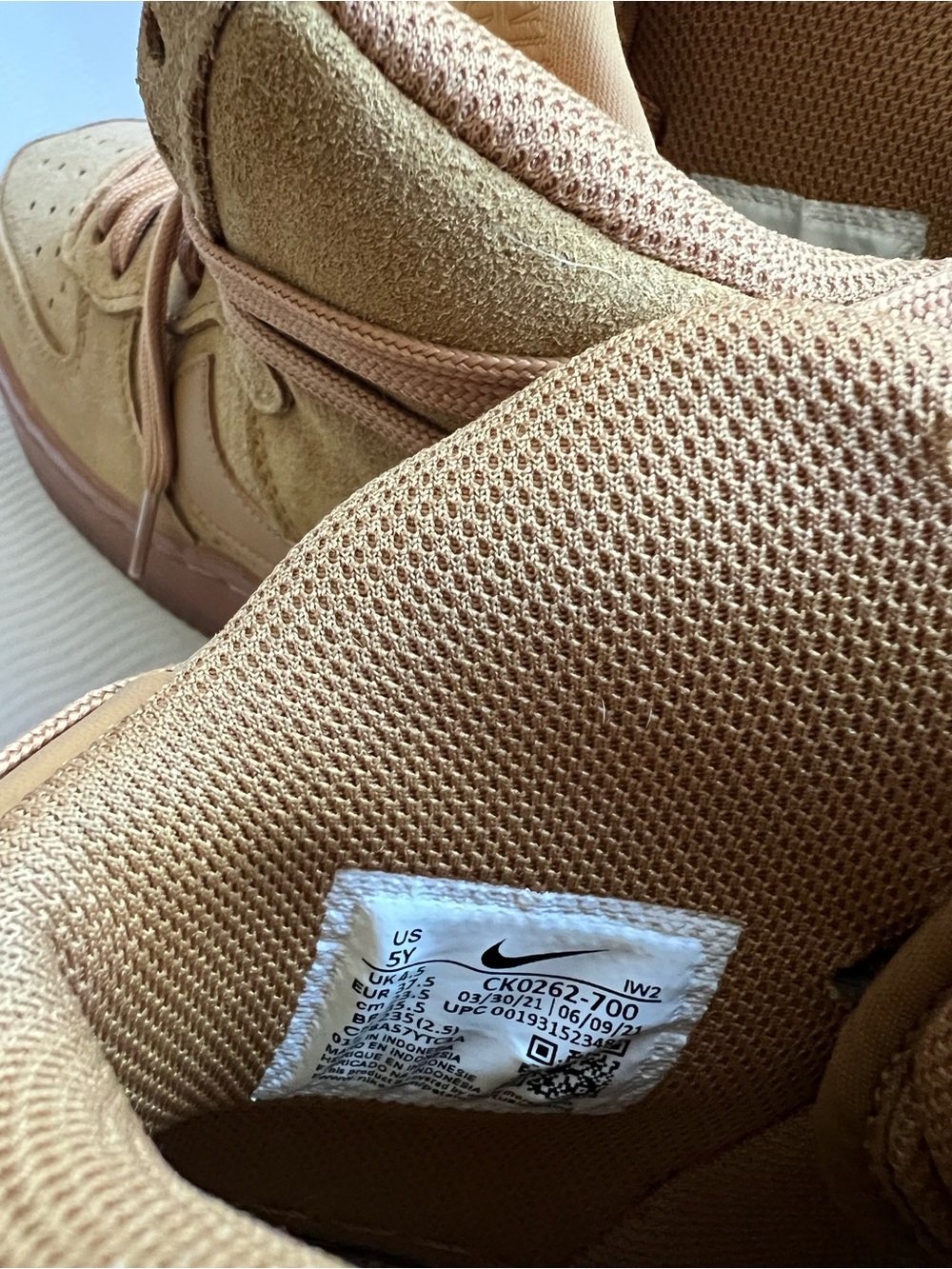 Nike Air Force 1 High LV8 (GS) Wheat color Y5, 6.5 women - Picture 10 of 10